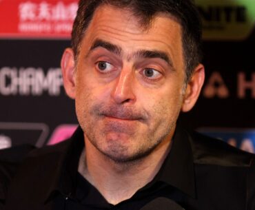 Ronnie O'Sullivan will go it alone with no coaching, sees Rory McIlroy as inspiration to follow as he targets World Championship glory