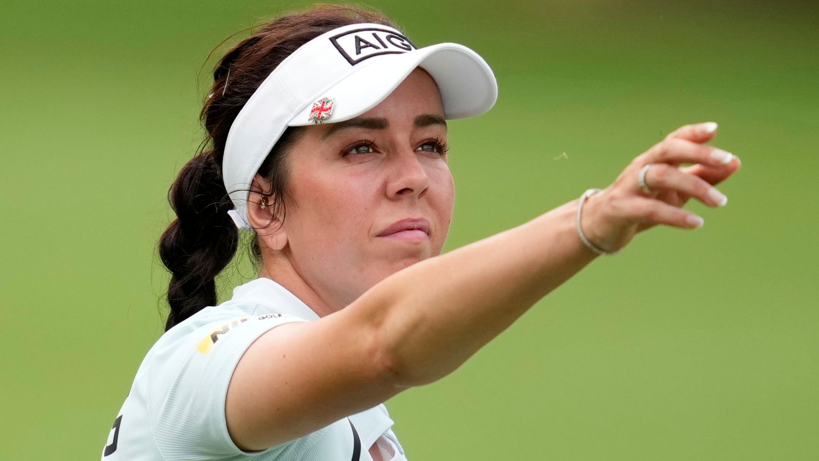 Chevron Championship: England’s Georgia Hall sits four strokes off the lead while Nelly Korda moves inside the cut | Golf News Chevron Championship: England's Georgia Hall sits four strokes off the lead while Nelly Korda moves inside the cut | Golf News