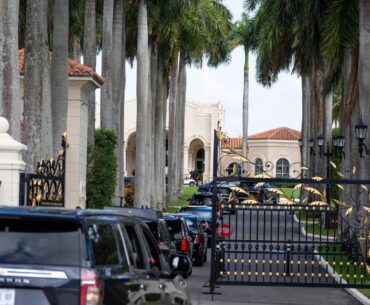 Trump hits the golf course as stock market continues to slide from his tariff plans
