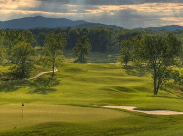 Vinny Giles (left) and Evan Beck at the 2024 U.S. Mid-Amateur (USGA Photo)
