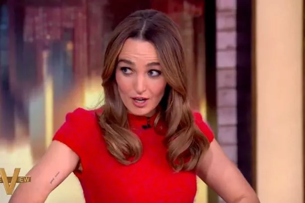 Chloe Fineman shares Melania Trump impression