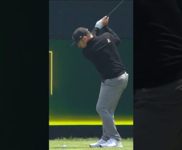 다운스윙부터 피니시까지 잘 잡힌 균형 I 루이스 우스투이젠 (Louis Oosthuizen)
