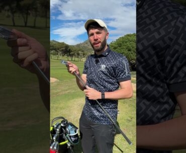What's in Zerkaa's Golf Bag?