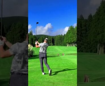 Sending nuggets on a beautiful golf course. Do you know it? #shorts #golf