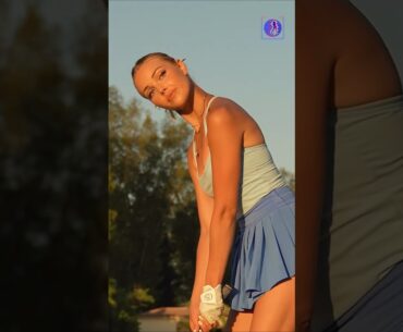 Amazing Golf Swing you need to see | Golf Girl awesome swing | Golf shorts | Clare Hogle