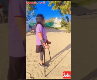 beautiful amputee lady adaptive crutching | oneleg #crutching