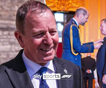 Martin Brundle reacts to being presented with OBE by Prince William 🏅