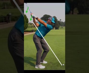 Why Sergio García's Hands Go Down First