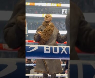 Chris Eubank Snr was a VIBE at Eubank vs Benn 🪩