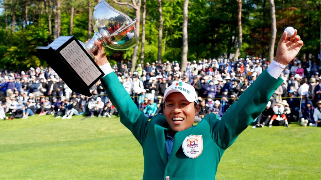 Doyeob Mun gate-crashes Maekyung Open with thrilling victory Doyeob Mun gate-crashes Maekyung Open with thrilling victory