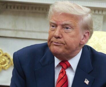 Pics Of Trump Golfing Without Makeup Are Truly Head-Turning