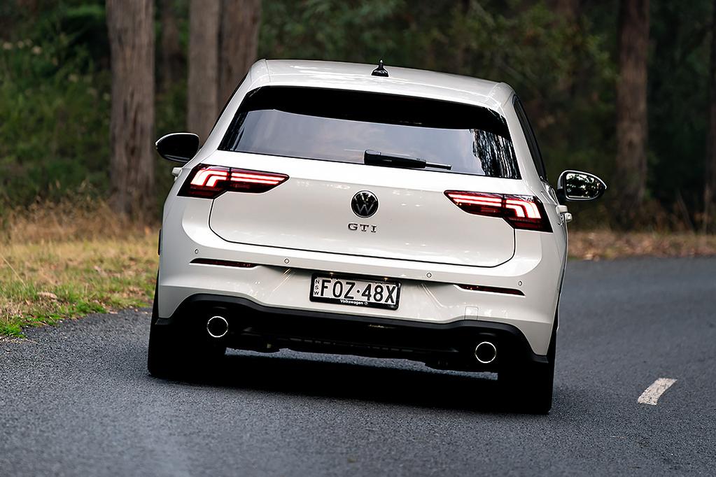 vw golf gti pure white 34