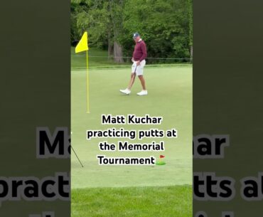 Matt Kuchar practicing putts at the Memorial Tournament⛳️#mattkuchar #memorialtournament #pga #golf