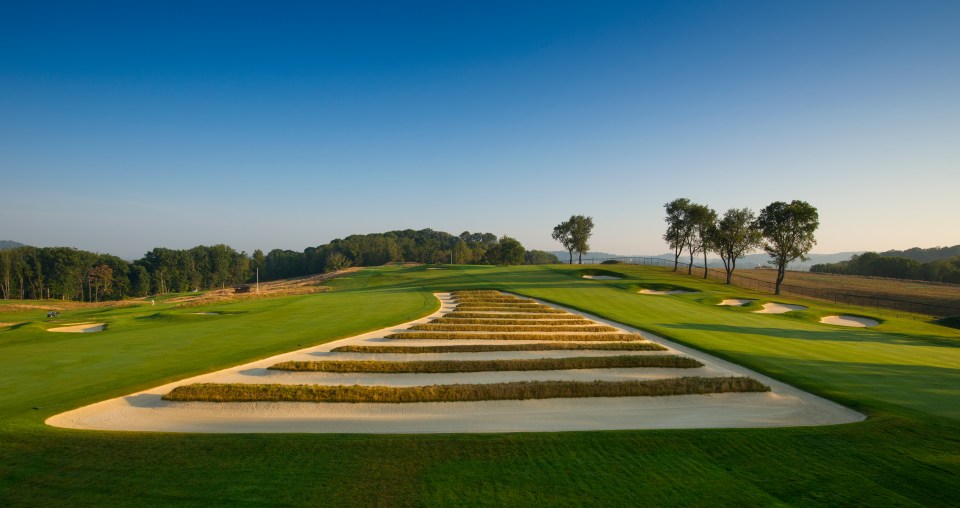 Oakmont is famous for its Church Pew Bunkers