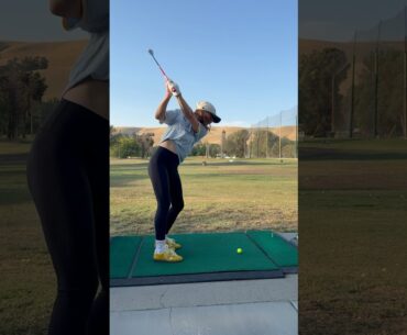 Addicted and not mad about it. 😈#golf #lifestyle #golfswing #ootd #golfgirl #golfaddict #home