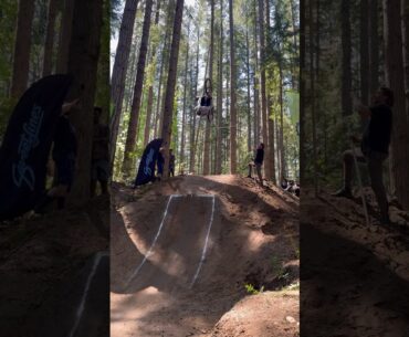 @MattJones doing a backflip at The Jump Jam at Duthie Hill! #evilbikes #handupgloves