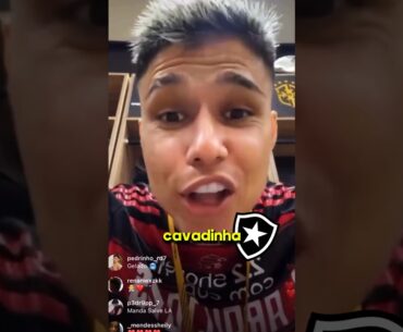 LUIZ ARAÚJO TIRANDO ONDA COM O BOTAFOGO APÓS CAVADINHA!🤣 #flamengo #luizaraujo #shorts #mengão