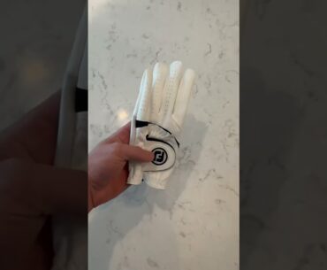 Why are we still using ugly golf gloves