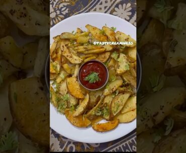 Peri Peri Potato Wedges 🥔#shorts #ytshorts #streetfood #indianstreetfood #homemade #tastycreaminess