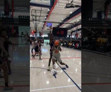 5⭐️ Jordan Smith, the nation’s No. 1 SG! #basketball #shorts #sports
