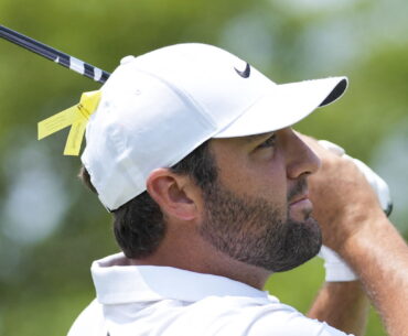 Why PGA Tour players are wearing yellow ribbons on their hats at the Memorial