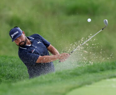check out the clubs in the bag of the US Open champion