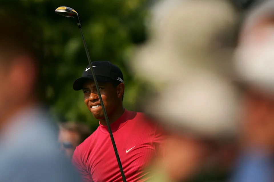 Tiger Woods hits a shot during the final round of the 107th U.S. Open Championship at Oakmont Country Club on June 17, 2007 in Oakmont, Pennsylvania.