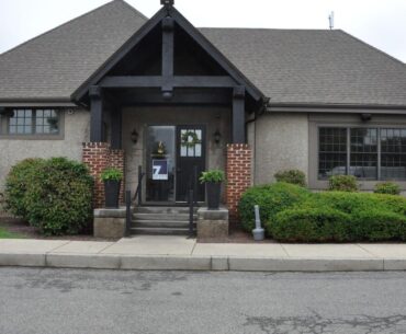 Former Eagles QB Ron Jaworski opens tavern at Middletown-area golf club