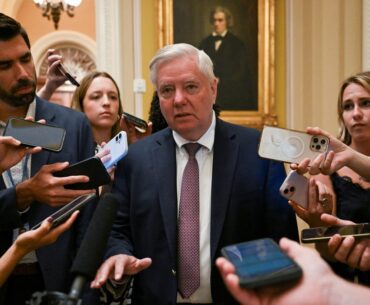 Trump plays golf ahead of push for Senate megabill vote