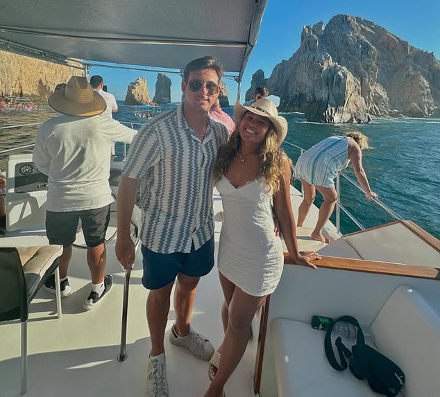 In the chaos, Avery's boyfriend accidentally took her clubs when he flew back to Los Angeles