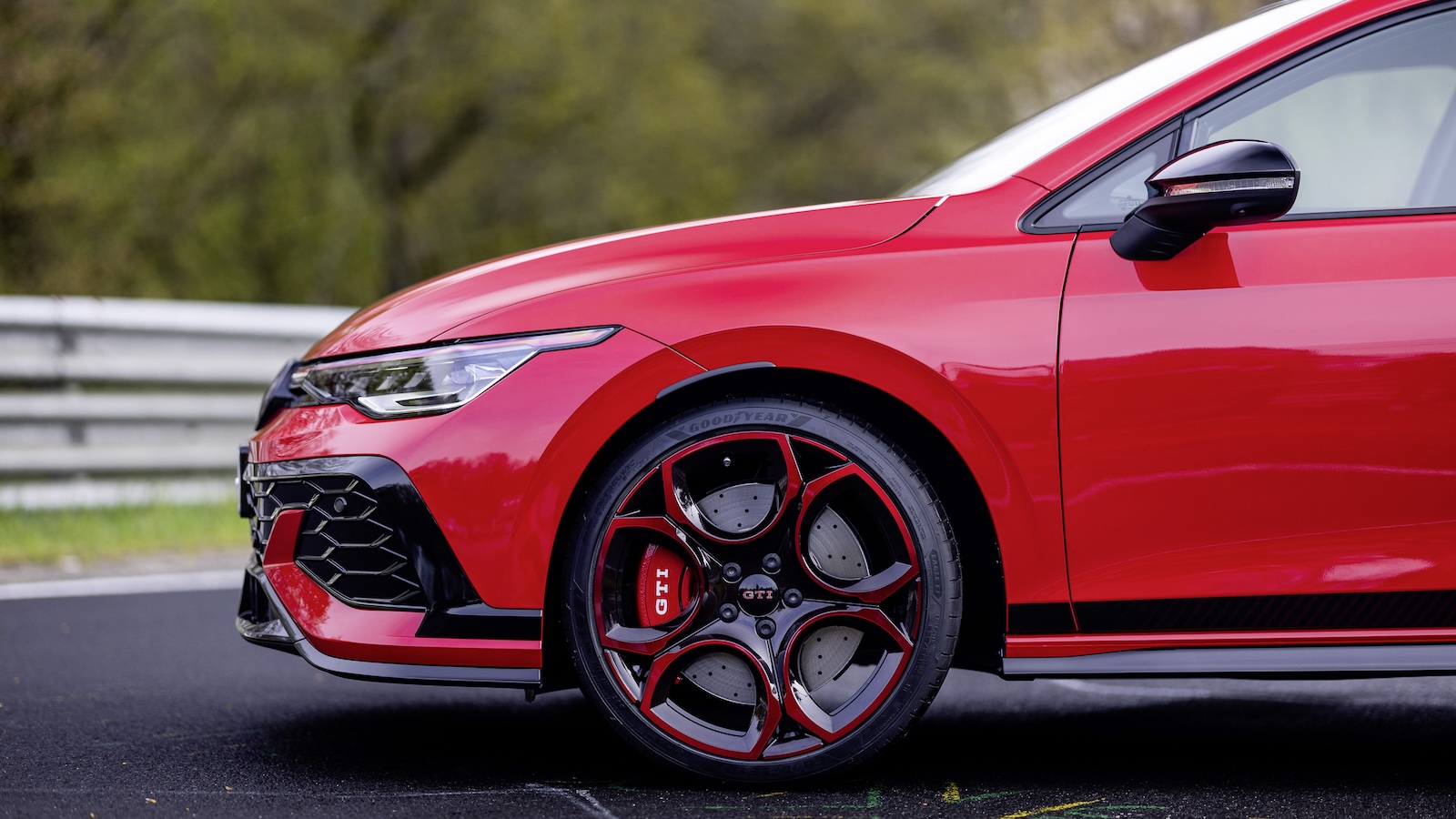 Volkswagen Golf GTI Edition 50