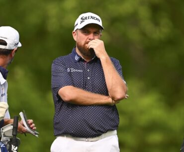 Lowry's profligacy on the greens leaves him in Scheffler's wake