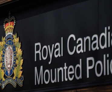 Edmonton man accused of stealing vehicle, golf clubs in Sherwood Park
