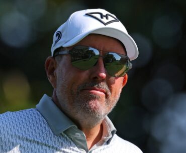 Phil Mickelson's X-rated joke about Oakmont course workers signals start of latest US Open title attempt