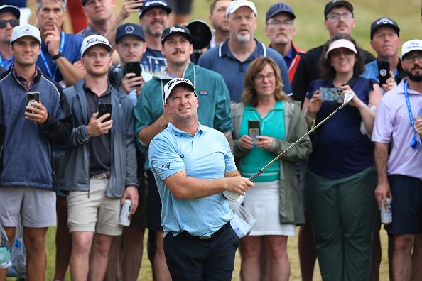Fox struggles as Scott turns back the clock at US Open Fox struggles as Scott turns back the clock at US Open