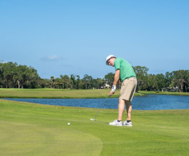 VNA Golf-A-Thon fundraising drivers give it their best shots