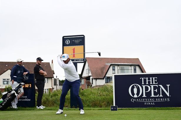 Horsfield's round ended after nine holes