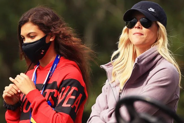  Mike Ehrmann/Getty Sam Woods, daughter of Tiger Woods, and her mother Elin Nordegren look on during the final round of the PNC Championship at the Ritz-Carlton Golf Club Orlando on December 20, 2020 in Orlando, Florida.