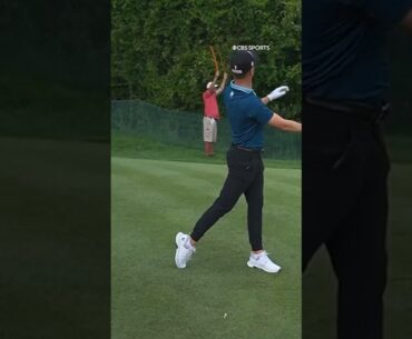 Look at this crazy club throw from Justin Thomas! 👀 #shorts