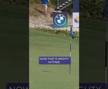 Two AMAZING tee shots 😮‍💨