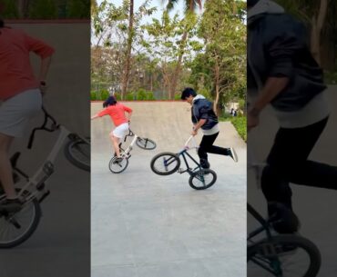 Ladki bhi stunt kar di aaj 😰 #youtubeshorts #viral #trending #yusufbmx #shorts #sport #cyclestunt