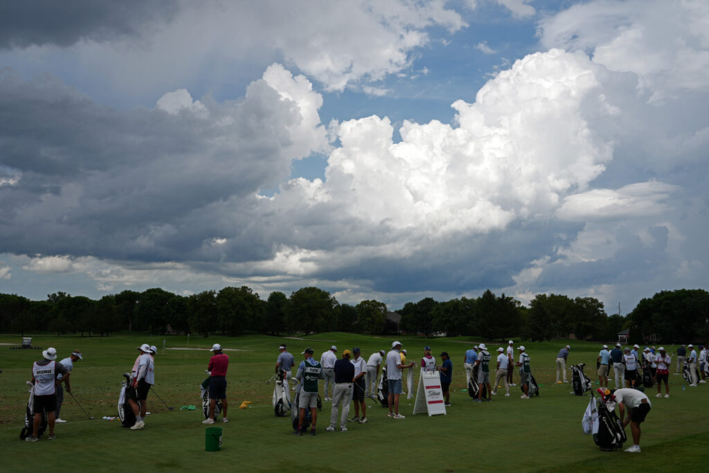 SPRINGFIELD, ILLINOIS - JUNE 27: Players warm