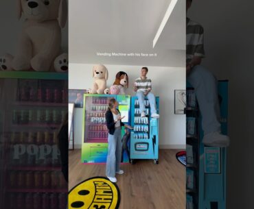 Things that just make sense in Clix apartment #shorts #clix #fortnite #kaitrump
