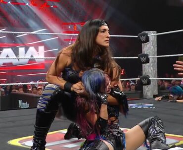 Kabuki Warriors (Asuka & Kairi Sane) Vs Raquel Rodriguez & Roxanne Perez _(2/3) - Tag Team Match
