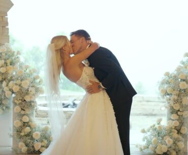 Riley & Jasper’s Vogue-Inspired Wedding at Sanctuary Golf Course | Classy, Emotional & Wild