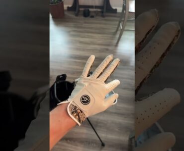 Who wouldn’t want a sick looking golf glove