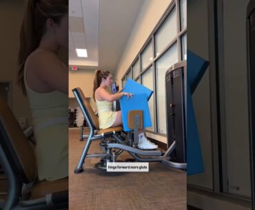 Abduction machine 101!! Save for next time you’re at the gym ✅ plus a bonus tip for my petite gals 😏