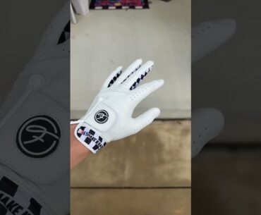 Why settle for a boring golf glove?