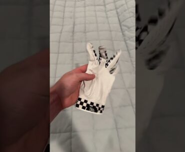 Finally upgraded to a glove that looks good
