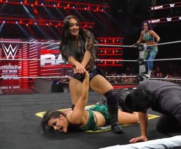 Bayley & Lyra Valkyria Vs Roxanne Perez & Raquel Rodriguez _(1/2) - Women's Tag Team Championship